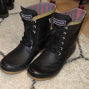 Tommy Hilfiger Black Ankle Boots with Gold Accents